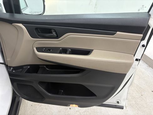 Used 2020 Honda Odyssey EX image 26