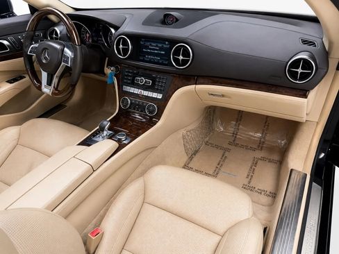 Used 2013 Mercedes-Benz SL 550 image 15