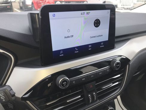 Used 2022 Ford Escape SE image 16