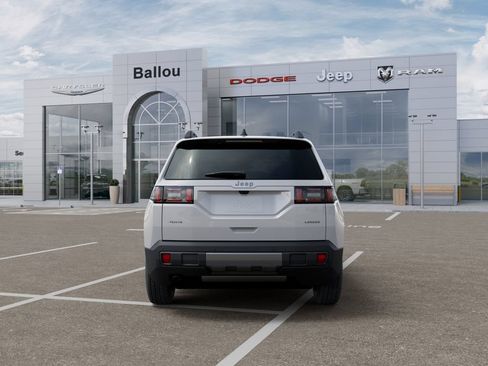 New 2026 Jeep Cherokee Laredo AWD/4WD image 7