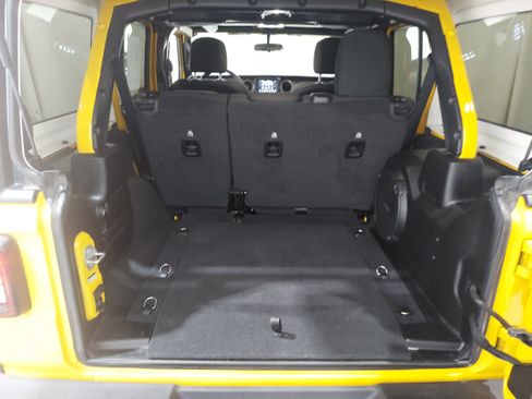 Used 2021 Jeep Wrangler Unlimited Sport AWD/4WD image 16