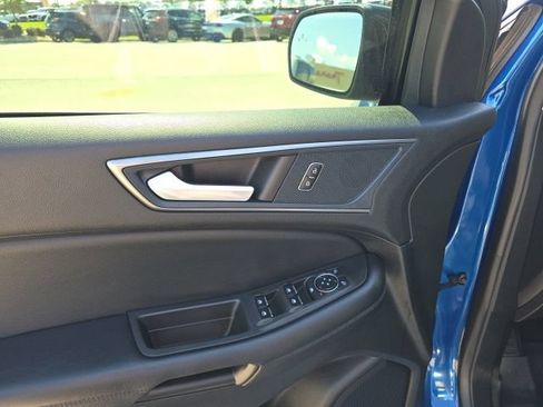 Used 2024 Ford Edge SE w/ Black Appearance Package AWD/4WD image 12