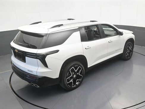 Used 2025 Chevrolet Traverse High Country FWD image 58