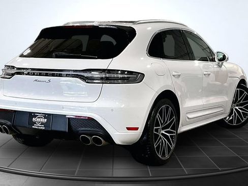 Used 2024 Porsche Macan S w/ Premium Plus Package AWD/4WD image 2