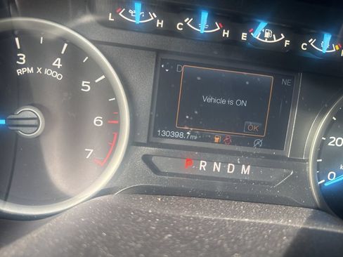 Used 2019 Ford F150 XLT w/ Equipment Group 302A Luxury AWD/4WD image 15