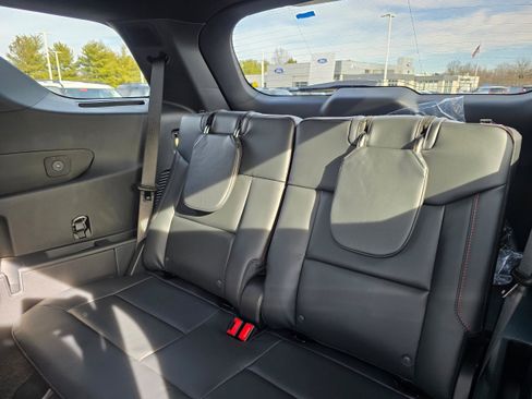 New 2026 Ford Explorer ST image 10