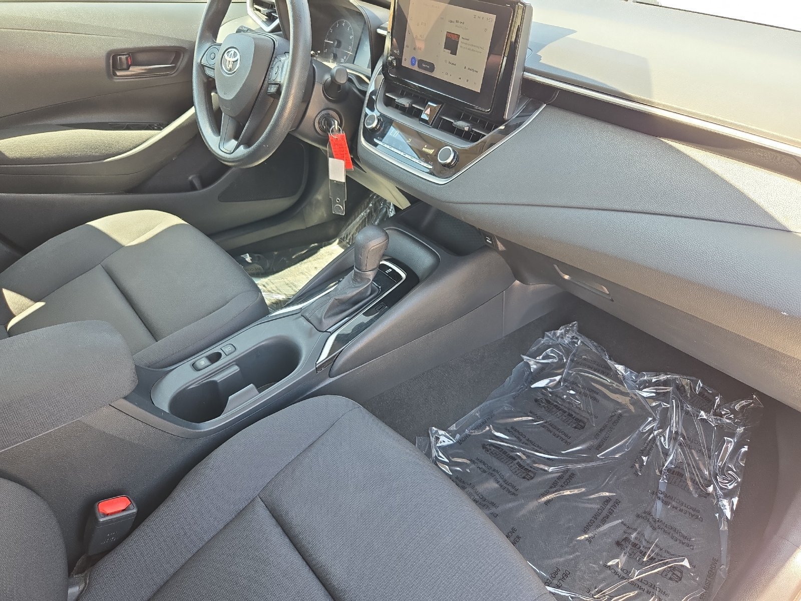 Used 2023 Toyota Corolla LE FWD image 14