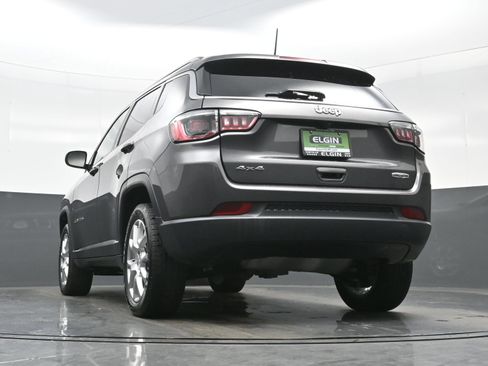 Used 2022 Jeep Compass Latitude AWD/4WD image 29