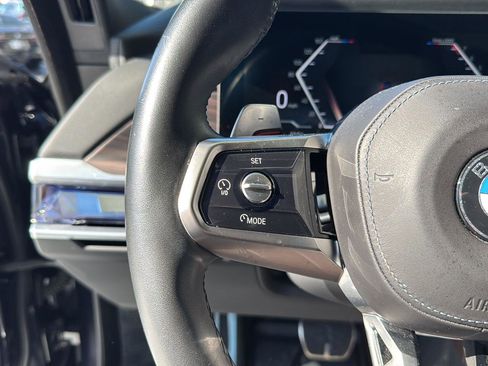 Certified 2023 BMW 740i w/ Parking Assistance Package image 17