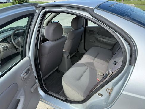 Used 2005 Dodge Neon SXT FWD image 17