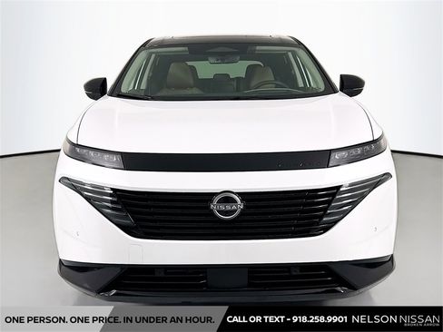 New 2026 Nissan Murano Platinum image 2