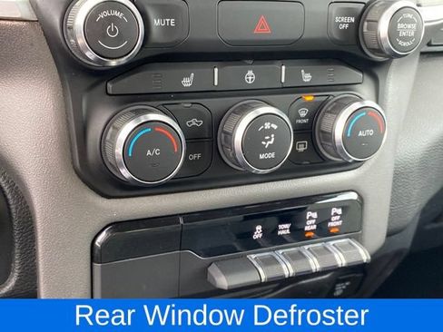 Used 2020 RAM 1500 Big Horn AWD/4WD image 11