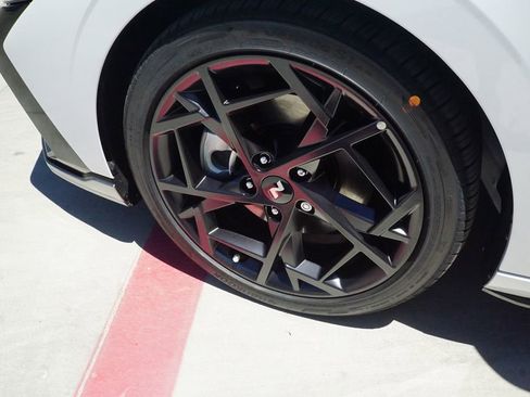 New 2025 Hyundai Elantra N Line image 10