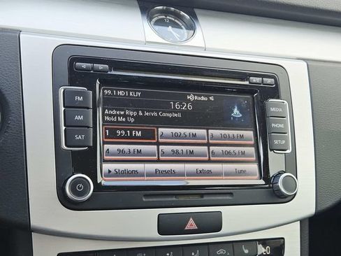 Used 2013 Volkswagen CC Sport FWD image 13