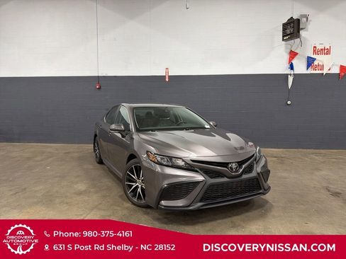 Used 2022 Toyota Camry SE image 42