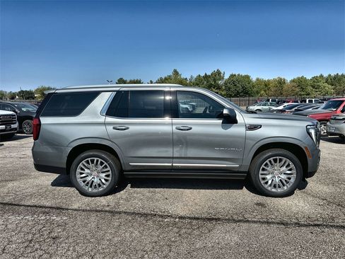 New 2026 GMC Yukon Denali w/ Sun & Power Step Package image 10