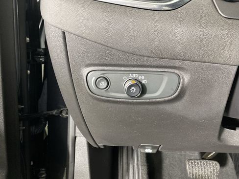 Certified 2023 Chevrolet Equinox LT image 21