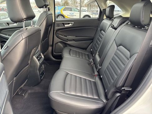 Used 2024 Ford Edge SEL w/ Convenience Package image 19