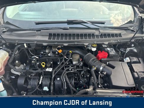 Used 2019 Ford Edge Titanium w/ Equipment Group 301A AWD/4WD image 13