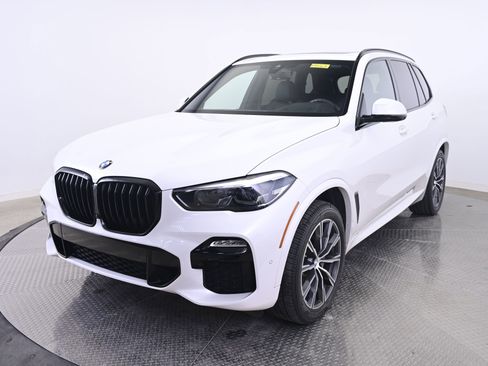 Used 2020 BMW X5 xDrive40i w/ M Sport Package image 1