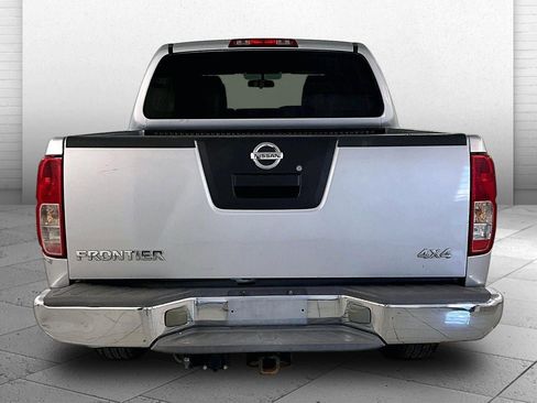 Used 2011 Nissan Frontier S image 6