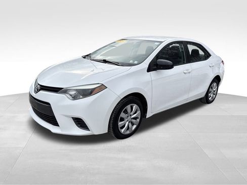 Used 2015 Toyota Corolla L image 1