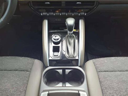 Used 2024 Chevrolet Colorado ZR2 w/ Safety Package image 11