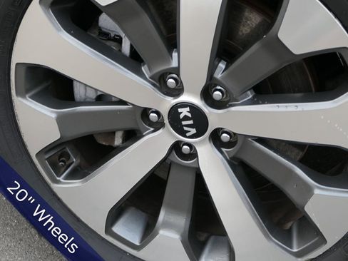 Used 2020 Kia Telluride EX w/ EX Premium Package image 12