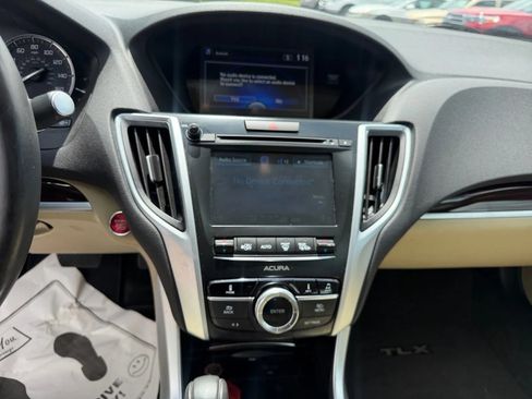 Used 2016 Acura TLX FWD image 23