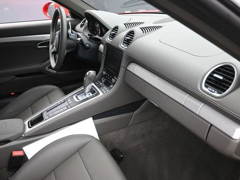 Certified 2025 Porsche 718 Cayman RWD image 20