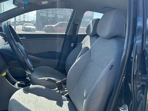 Used 2015 Hyundai Accent GLS FWD image 10