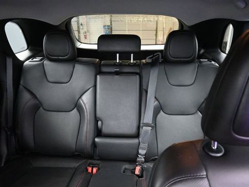 Used 2021 Jeep Cherokee Trailhawk w/ Premium Leather Package image 38