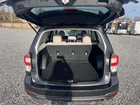 Used 2017 Subaru Forester 2.5i Premium w/ All-Weather Package image 13
