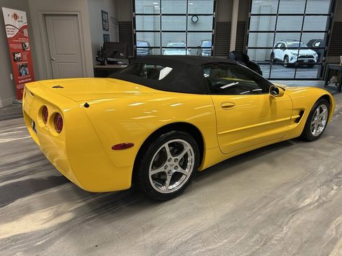 Used 2002 Chevrolet Corvette Convertible w/ Preferred Equipment Group2 image 23