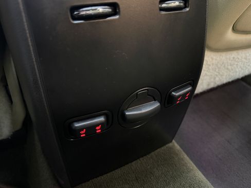 Used 2015 Lincoln MKS AWD w/ Technology Package image 26