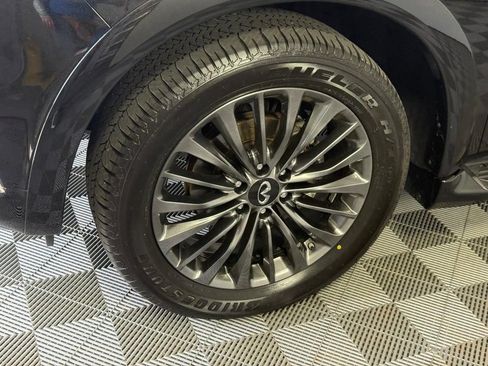 Used 2024 INFINITI QX80 Sensory AWD/4WD image 14