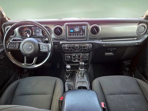 Used 2021 Jeep Gladiator Sport AWD/4WD image 13