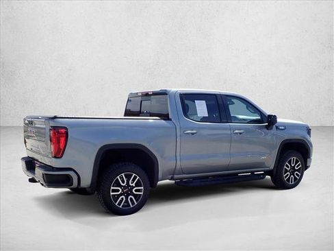 Used 2024 GMC Sierra 1500 AT4 w/ Technology Package image 4