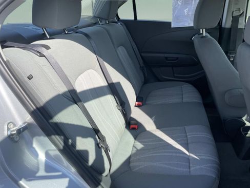 Used 2018 Chevrolet Sonic LT w/ Convenience Package FWD image 16