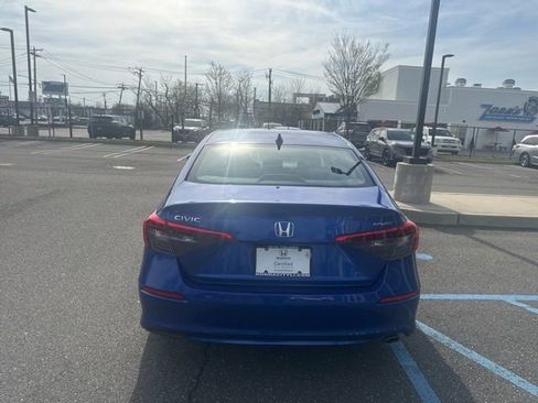 Used 2023 Honda Civic Sport image 7