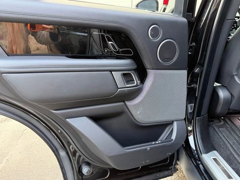 Used 2020 Land Rover Range Rover HSE image 14
