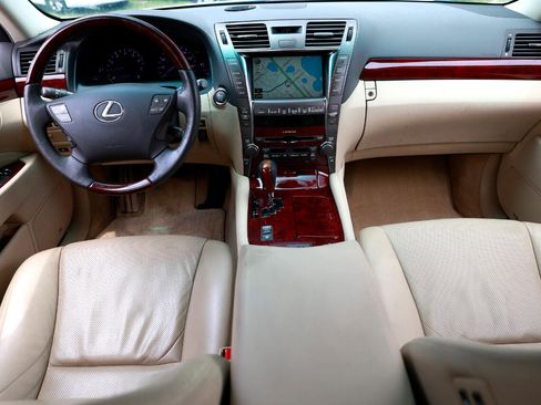 Used 2007 Lexus LS 460 image 21