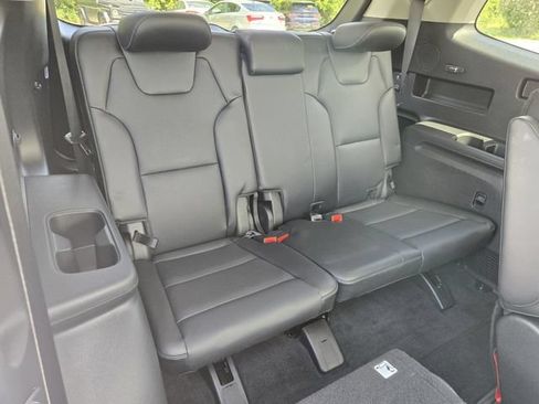 Used 2023 Kia Telluride S AWD/4WD image 15