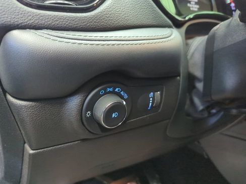 Used 2021 Dodge Durango GT image 18