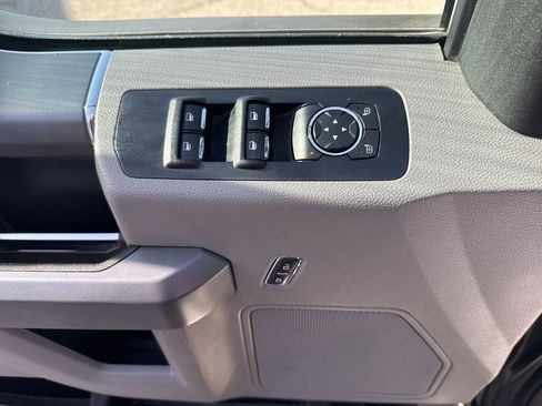 Used 2018 Ford F150 XLT w/ Equipment Group 302A Luxury image 9