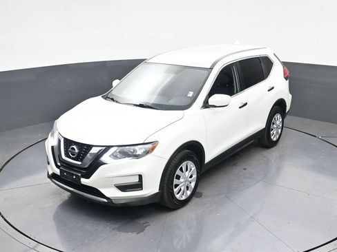 Used 2017 Nissan Rogue S image 21