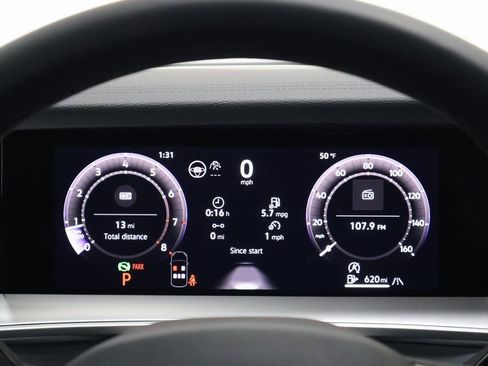 New 2026 Volkswagen Tiguan SE R-Line image 18