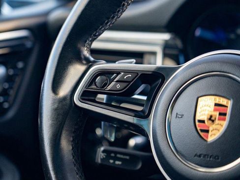 Used 2017 Porsche Macan S image 25