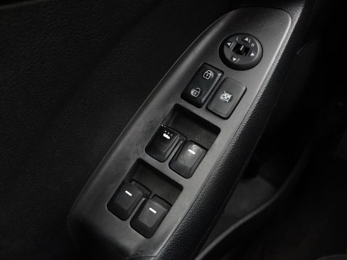 Used 2017 Kia Forte S image 10