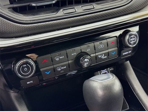 Used 2024 Jeep Compass Trailhawk image 16